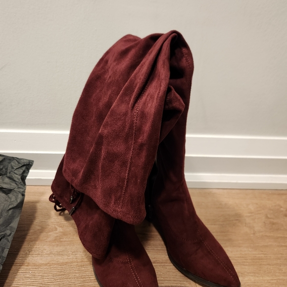 EUC Expression Over the knee suede boots - Picture 3 of 4